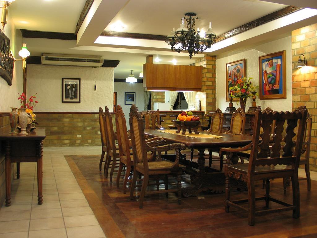 Crown Regency Residences Cebu - Quarantine Hotel Extérieur photo